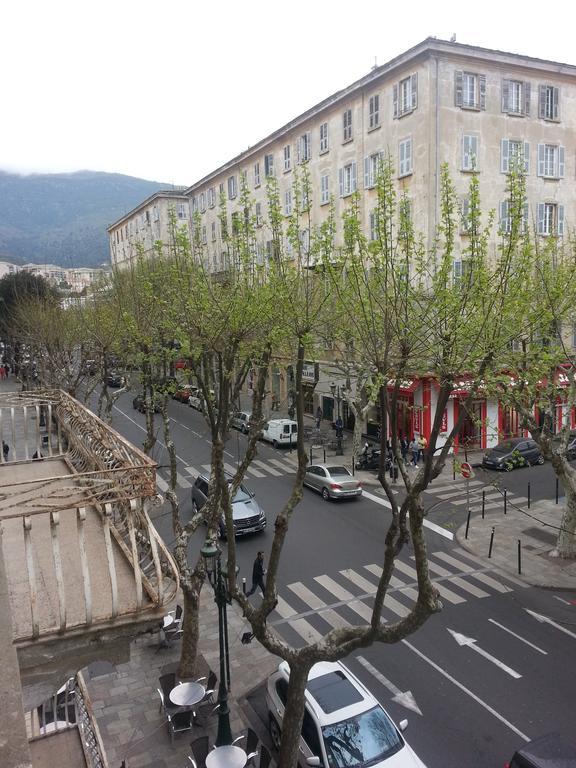 Hotel Univers Bastia  Eksteriør billede